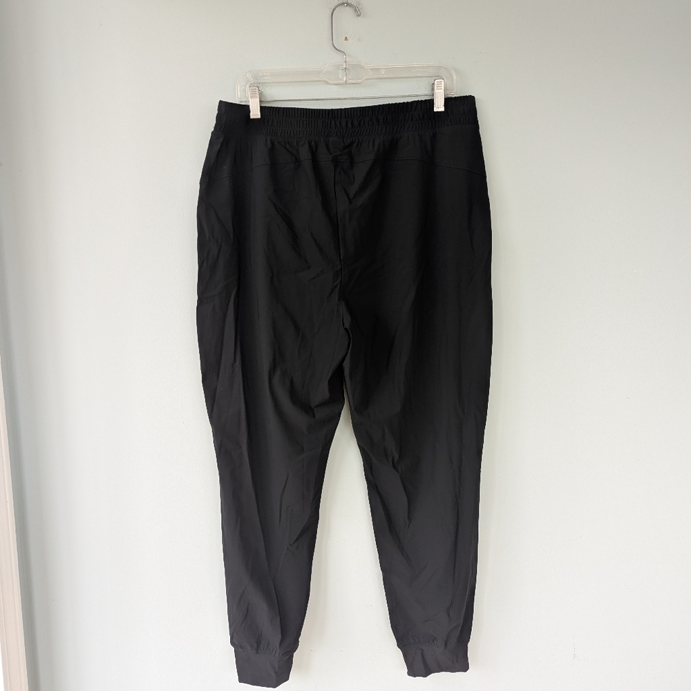 NWT Old Navy Women's Sleek Tech Black High  Rise Athletic Jogger Pants - Picture 10 of 11